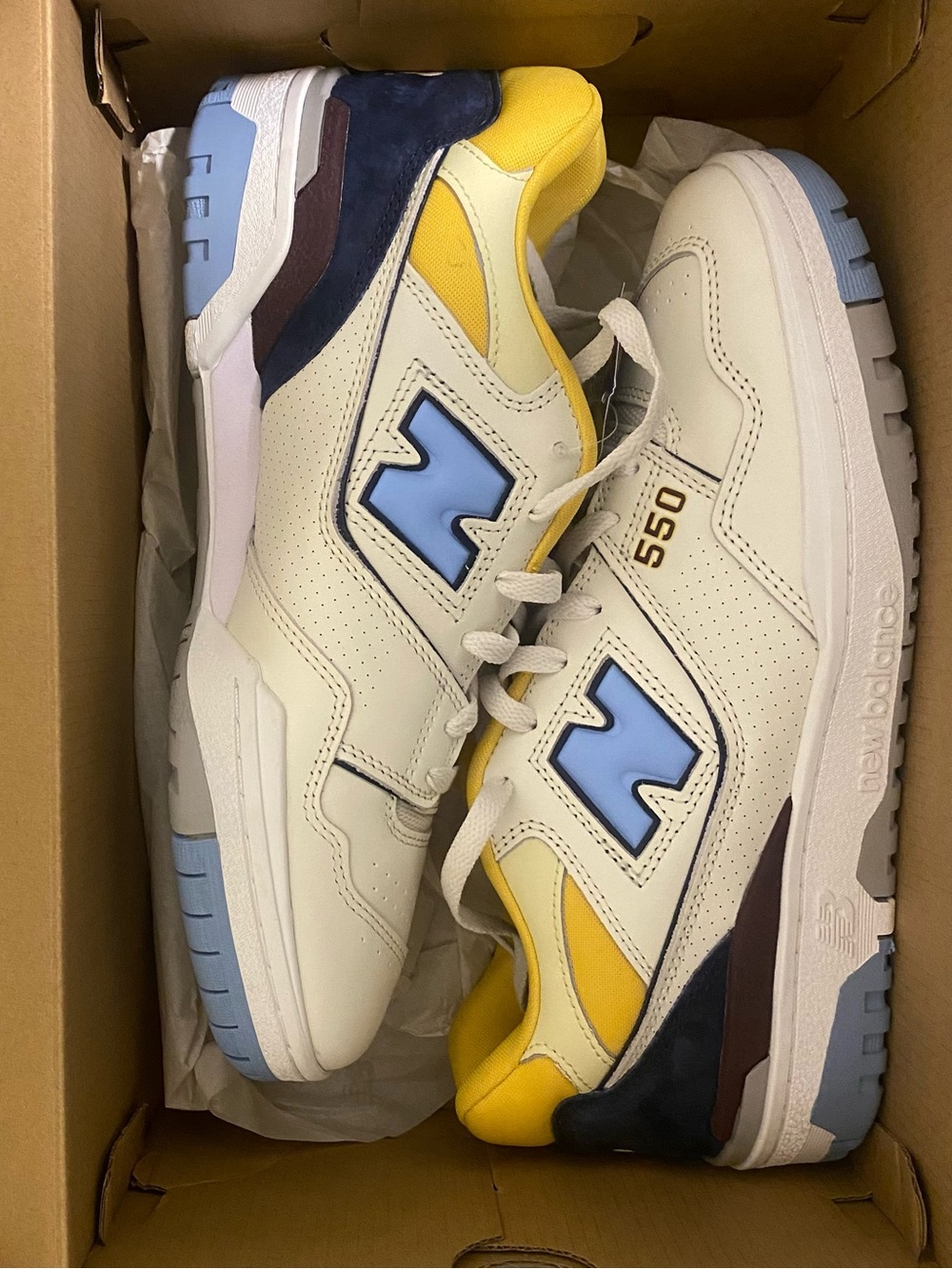 New Balance 550 Marquette Sneakers Men’s Size 10.5 New With Original Box
